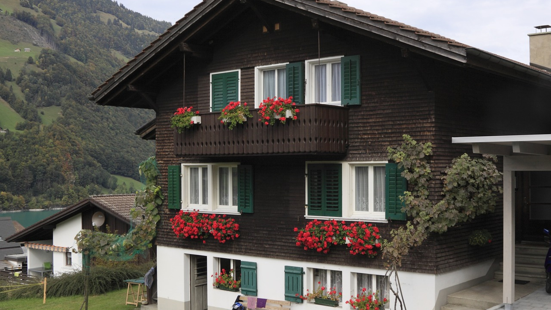 La maison en kit se construit comme des Lego